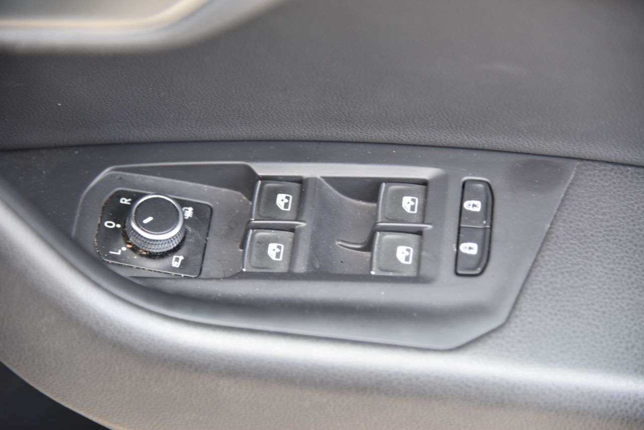 2021 VOLKSWAGEN TOUAREG 2021 VOLKSWAGEN TOUAREG
