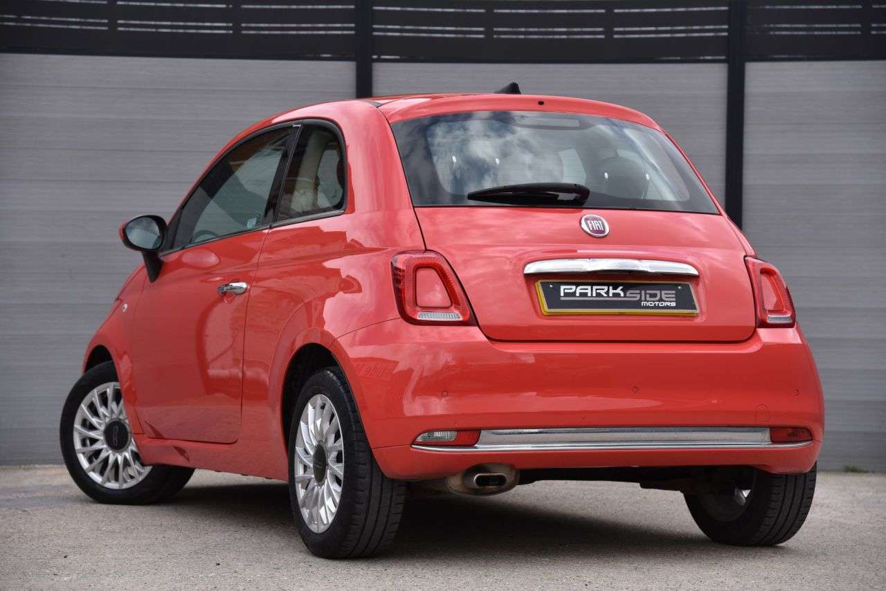 A 2018 FIAT 500 1.2 Lounge Hatchback 3dr Petrol Manual Euro 6 (s/s) (69 bhp) 1 FORMER KEEPE A 2018 FIAT 500 1.2 Lounge Hatchback 3dr Petrol Manual Euro 6 (s/s) (69 bhp) 1 FORMER KEEPE