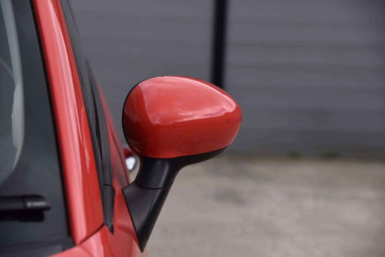 2018 FIAT 500 2018 FIAT 500