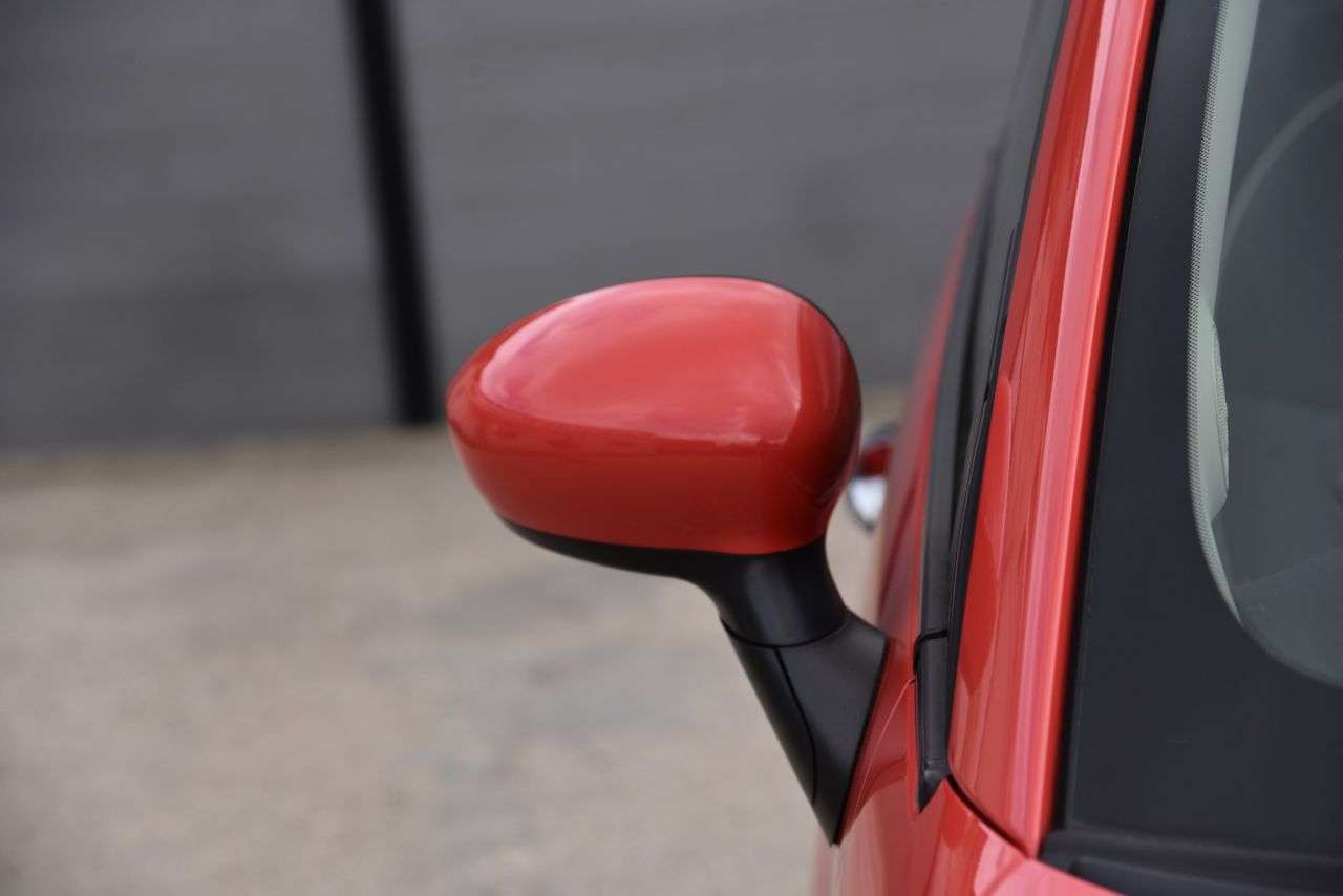 2018 FIAT 500 2018 FIAT 500