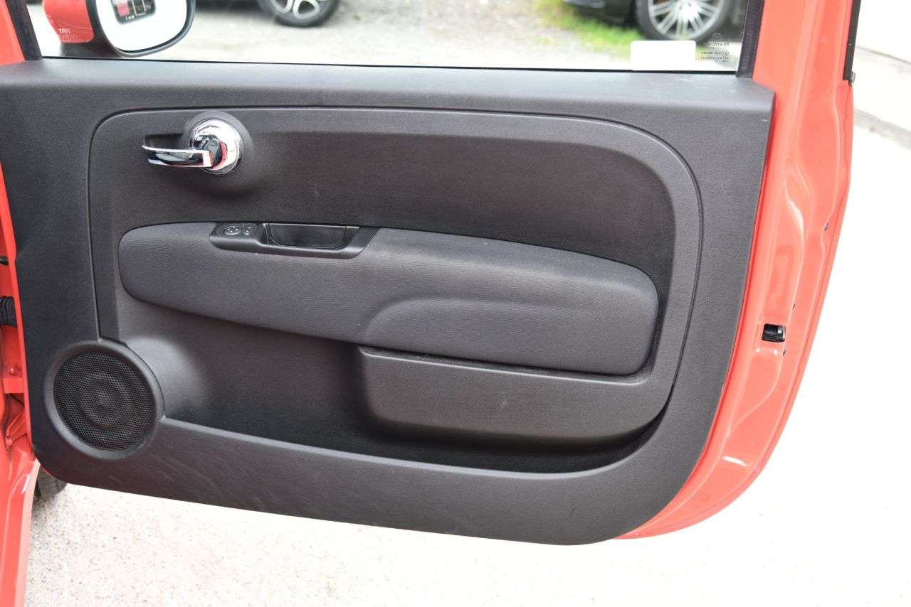 2018 FIAT 500 2018 FIAT 500