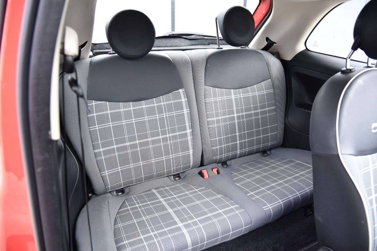 2018 FIAT 500 2018 FIAT 500