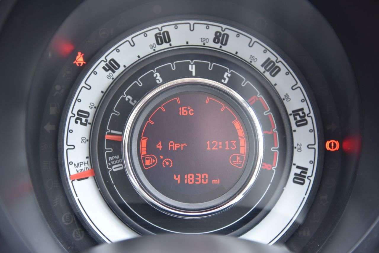 2018 FIAT 500 2018 FIAT 500