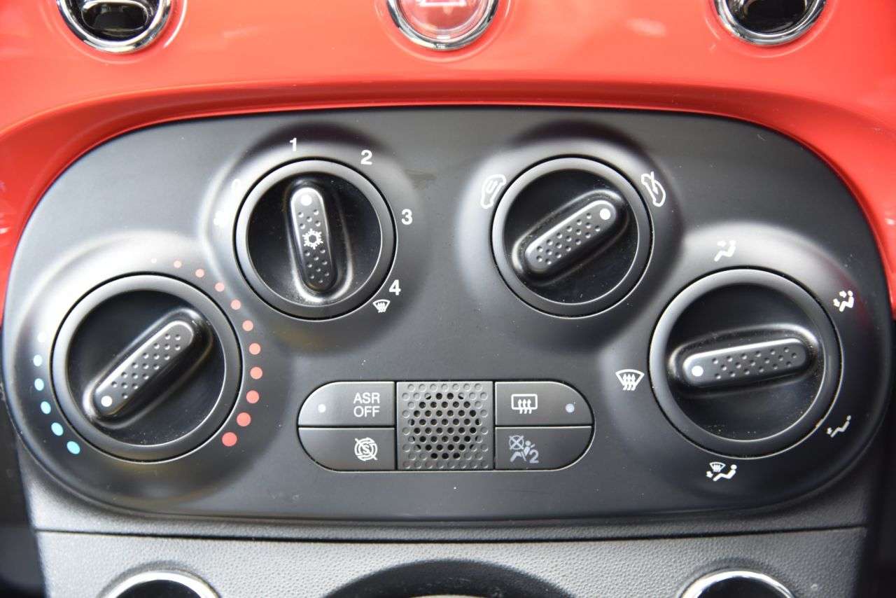 2018 FIAT 500 2018 FIAT 500