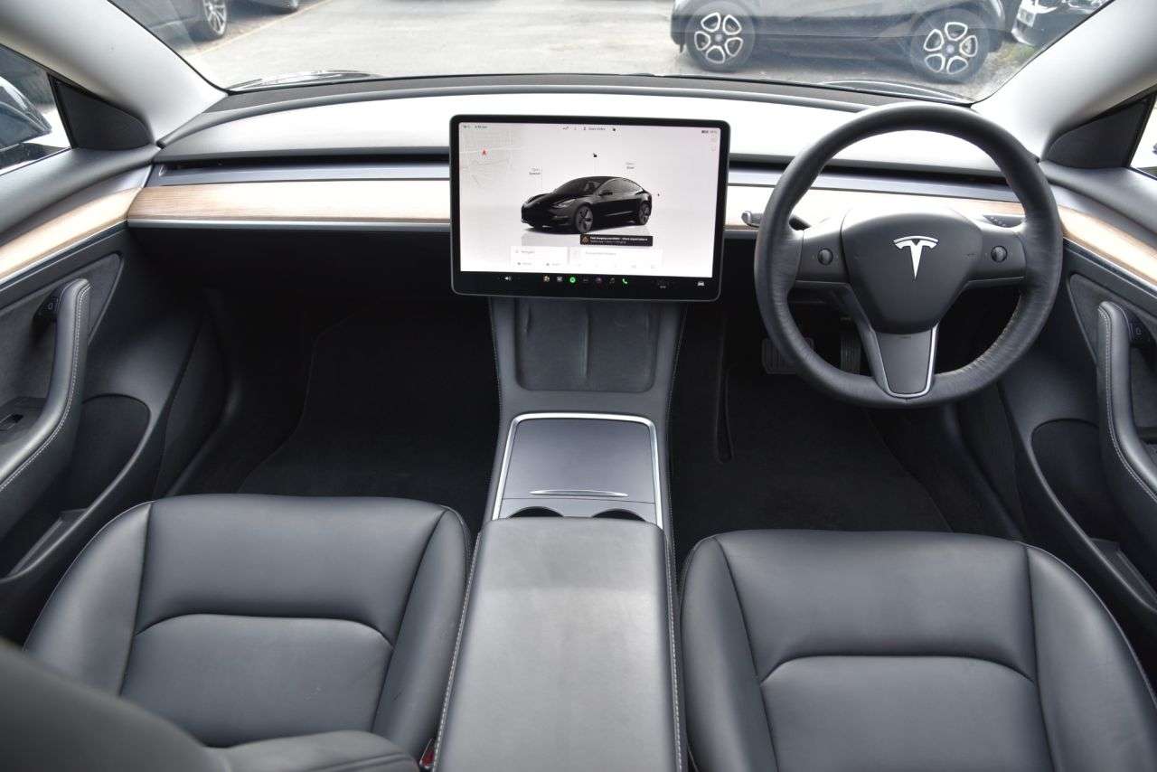 A 2022 TESLA MODEL 3 (Dual Motor) Long Range Saloon 4dr Electric Auto 4WDE (346 ps) SATNAV | LEA A 2022 TESLA MODEL 3 (Dual Motor) Long Range Saloon 4dr Electric Auto 4WDE (346 ps) SATNAV | LEA