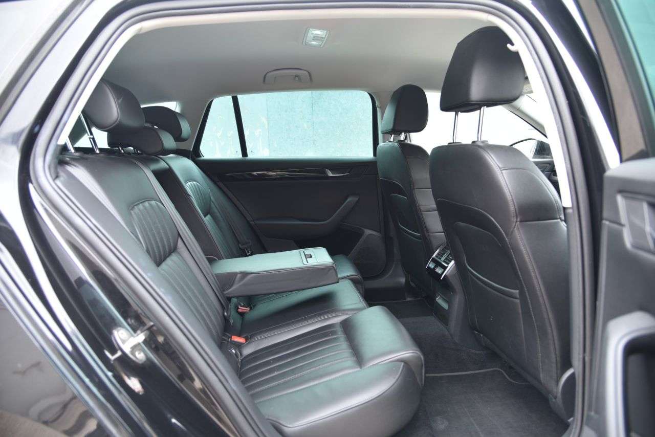 2017 SKODA SUPERB 2017 SKODA SUPERB
