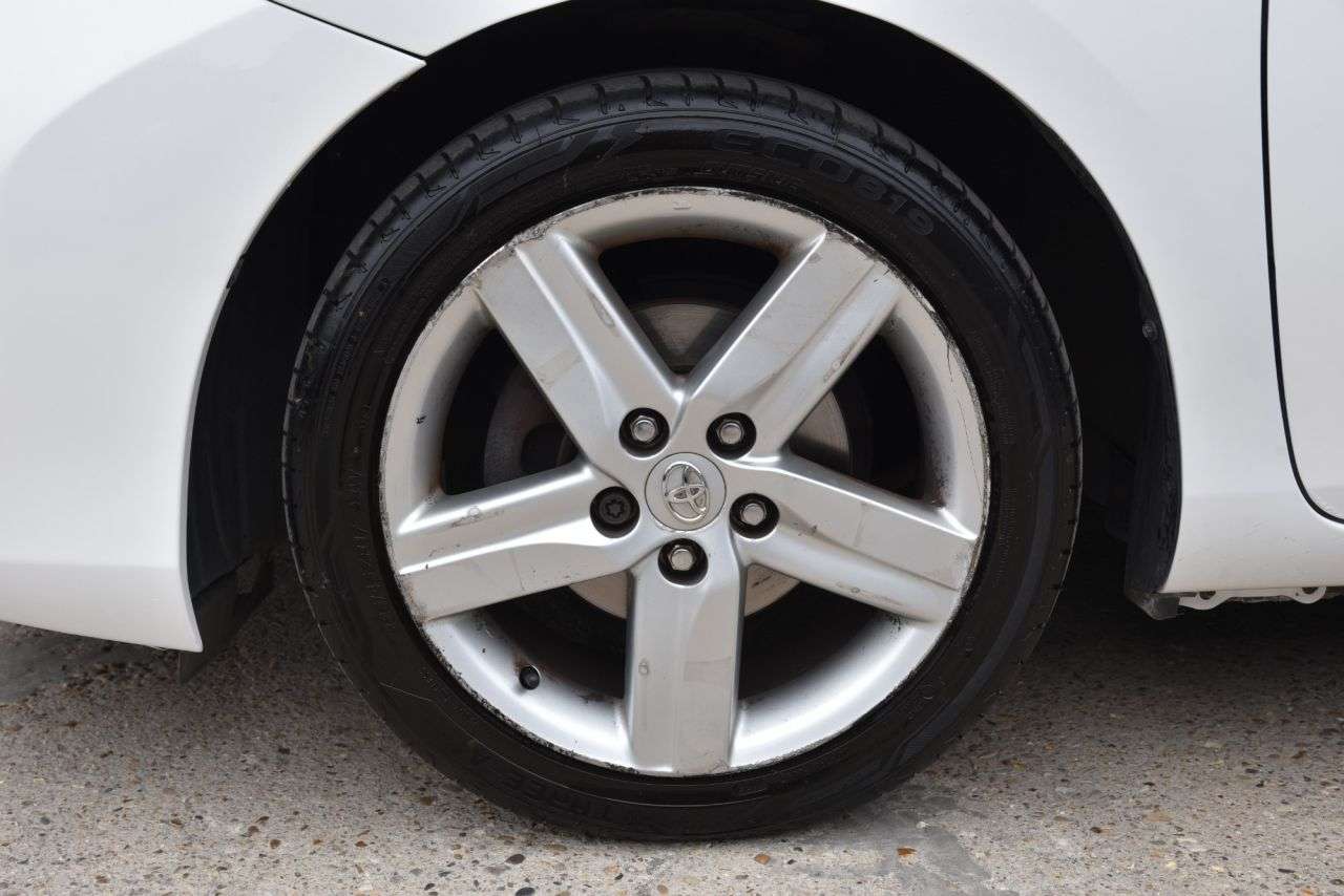 2014 TOYOTA AURIS 2014 TOYOTA AURIS