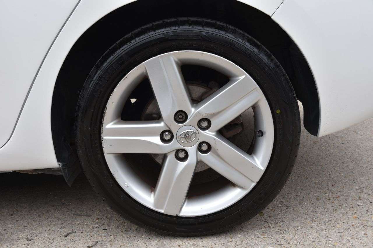 2014 TOYOTA AURIS 2014 TOYOTA AURIS