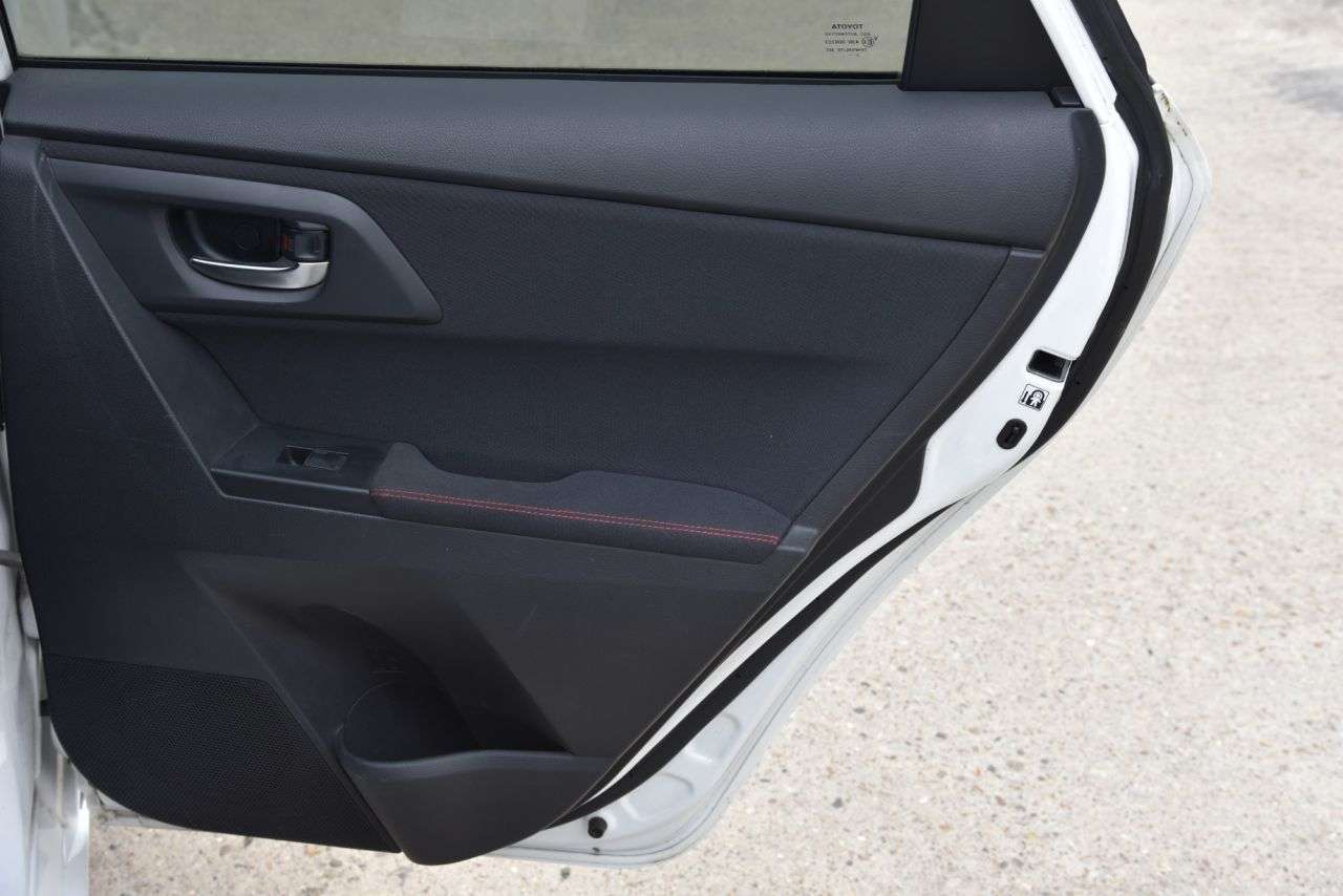 2014 TOYOTA AURIS 2014 TOYOTA AURIS