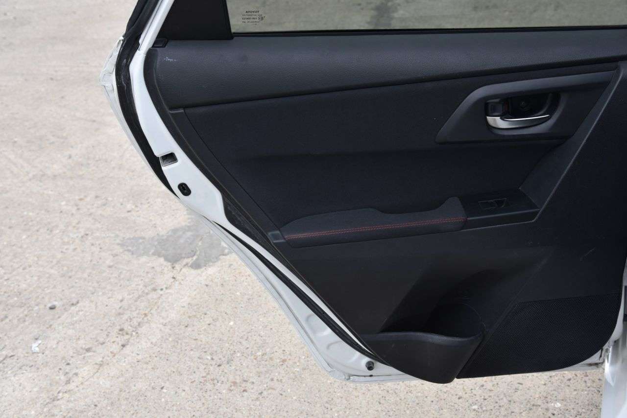 2014 TOYOTA AURIS 2014 TOYOTA AURIS