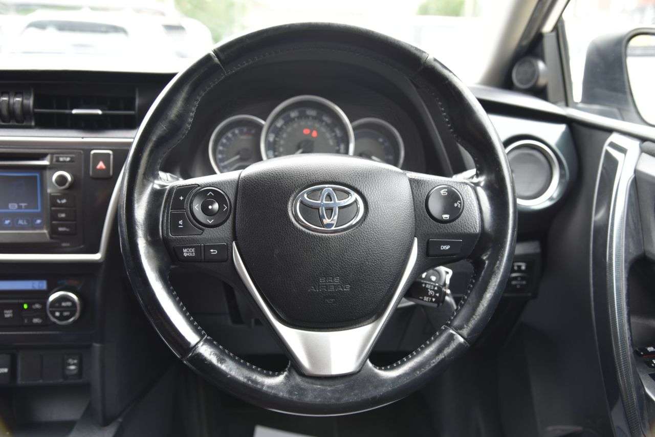 2014 TOYOTA AURIS 2014 TOYOTA AURIS