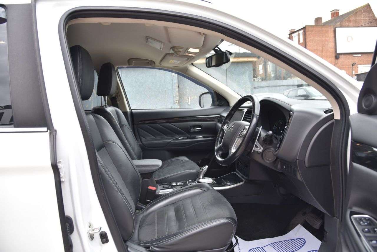 2017 MITSUBISHI OUTLANDER 2017 MITSUBISHI OUTLANDER