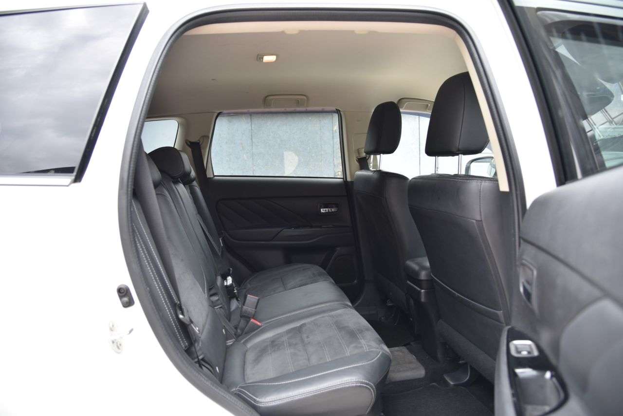 2017 MITSUBISHI OUTLANDER 2017 MITSUBISHI OUTLANDER