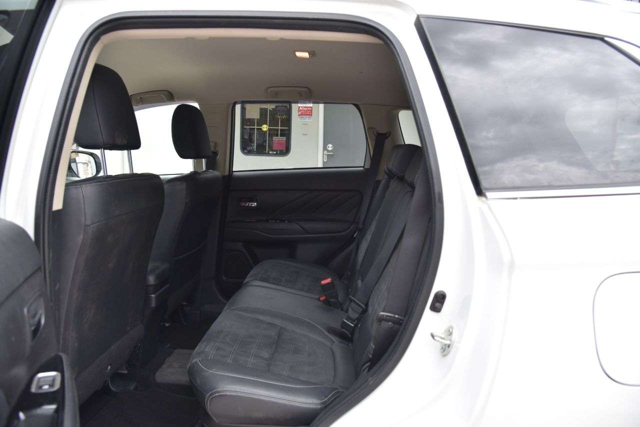 2017 MITSUBISHI OUTLANDER 2017 MITSUBISHI OUTLANDER