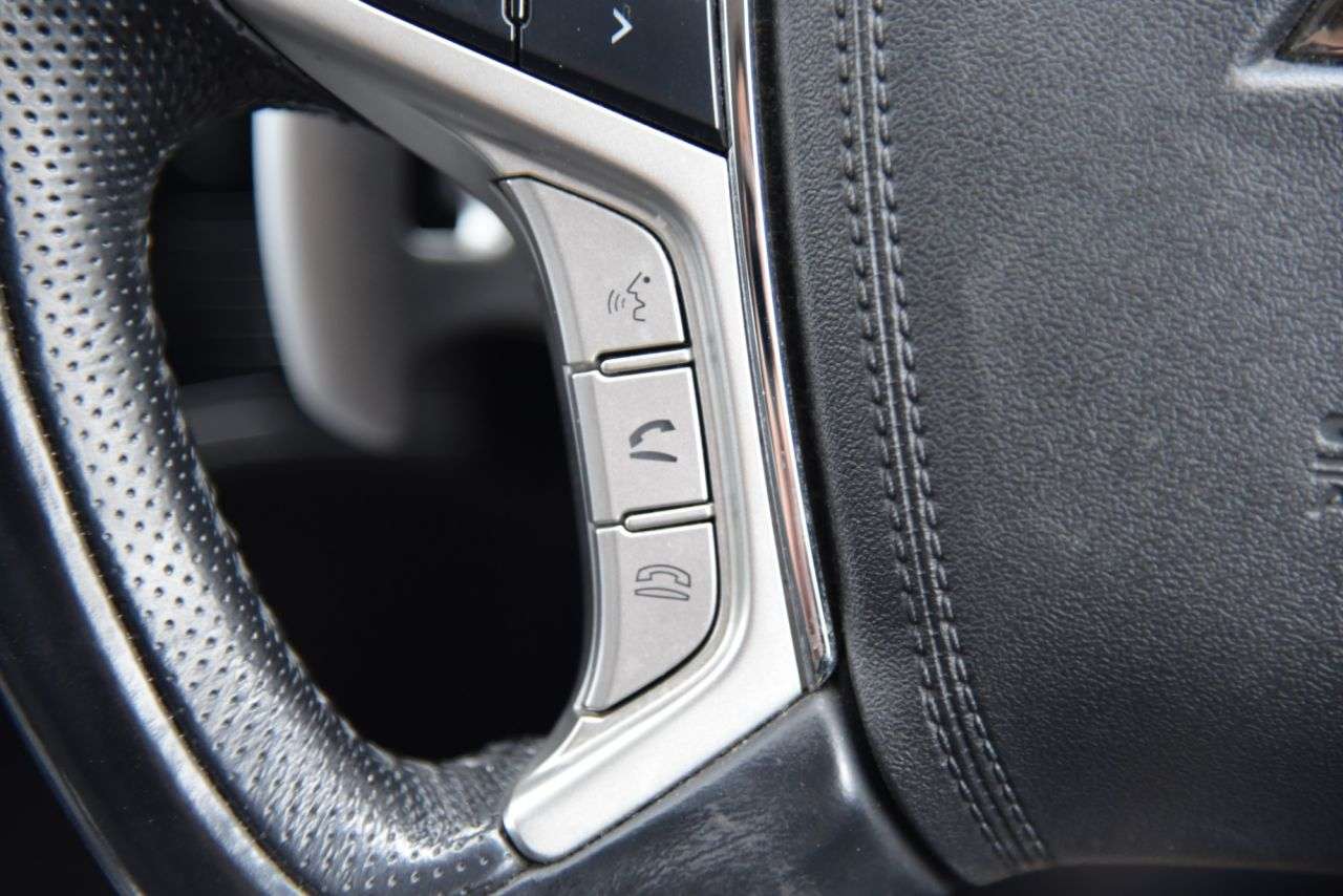 2017 MITSUBISHI OUTLANDER 2017 MITSUBISHI OUTLANDER