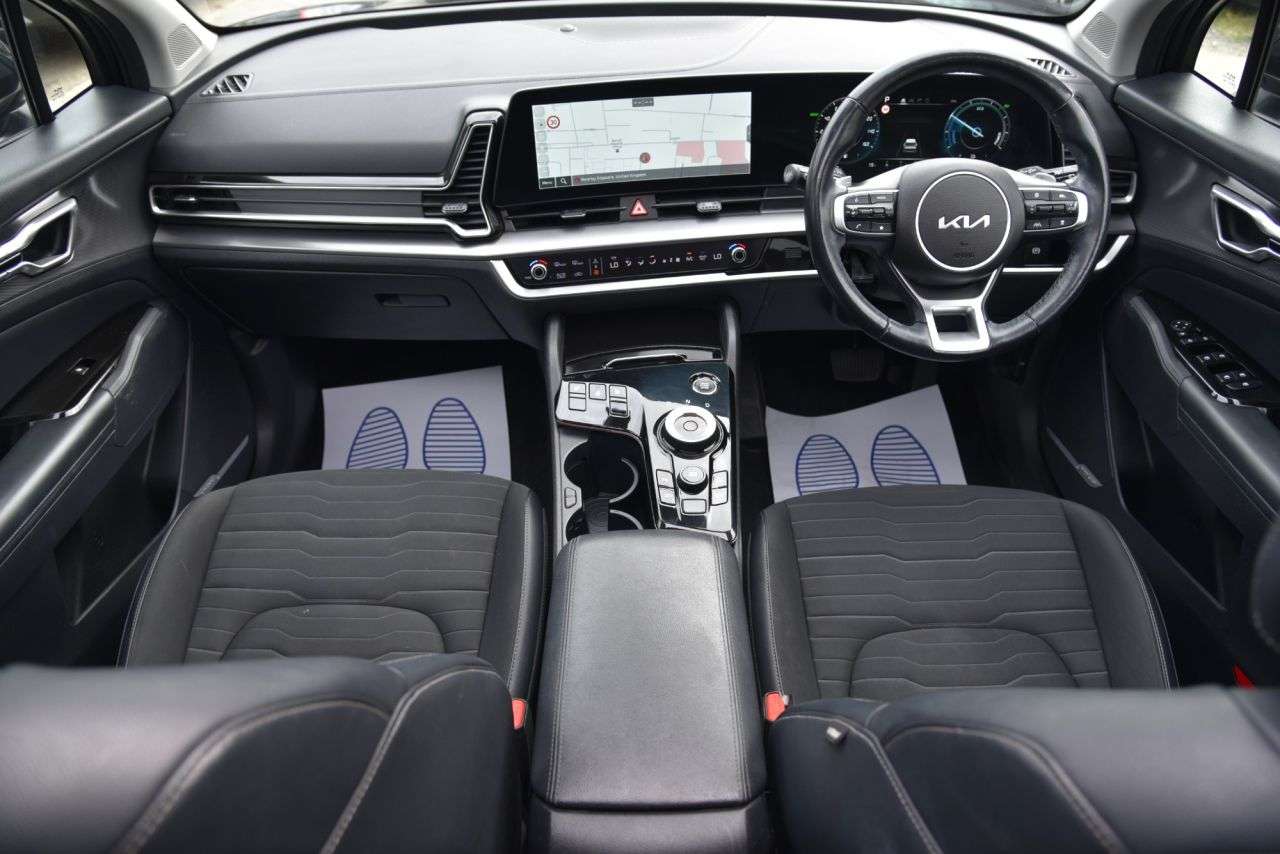 A 2023 KIA SPORTAGE 1.6 h T-GDi 4 SUV 5dr Petrol Hybrid Auto Euro 6 (s/s) (226 bhp) SATNAV | VA A 2023 KIA SPORTAGE 1.6 h T-GDi 4 SUV 5dr Petrol Hybrid Auto Euro 6 (s/s) (226 bhp) SATNAV | VA