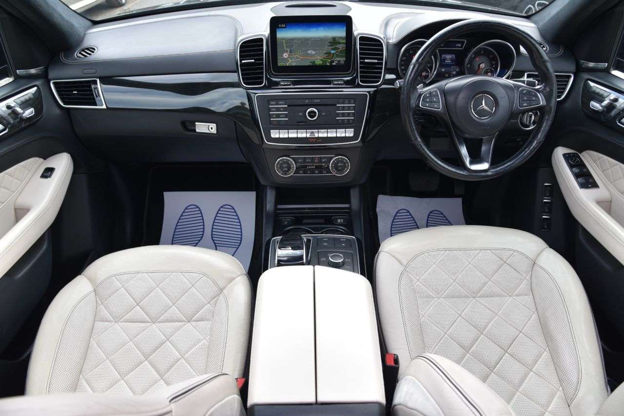 A 2017 MERCEDES-BENZ GLS 3.0 GLS350d V6 designo Line SUV 5dr Diesel G-Tronic 4MATIC Euro 6 (s/s) (25 A 2017 MERCEDES-BENZ GLS 3.0 GLS350d V6 designo Line SUV 5dr Diesel G-Tronic 4MATIC Euro 6 (s/s) (25