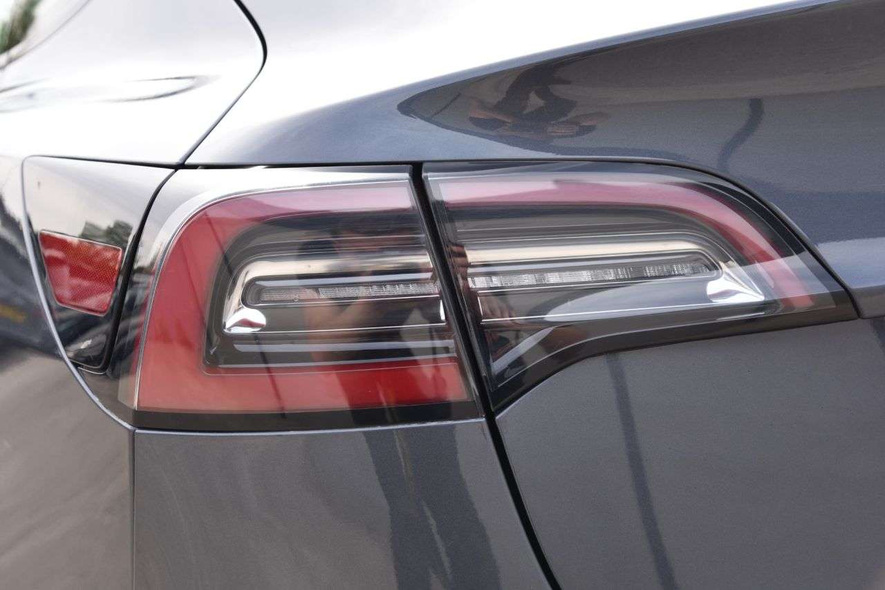 2020 TESLA MODEL 3 2020 TESLA MODEL 3