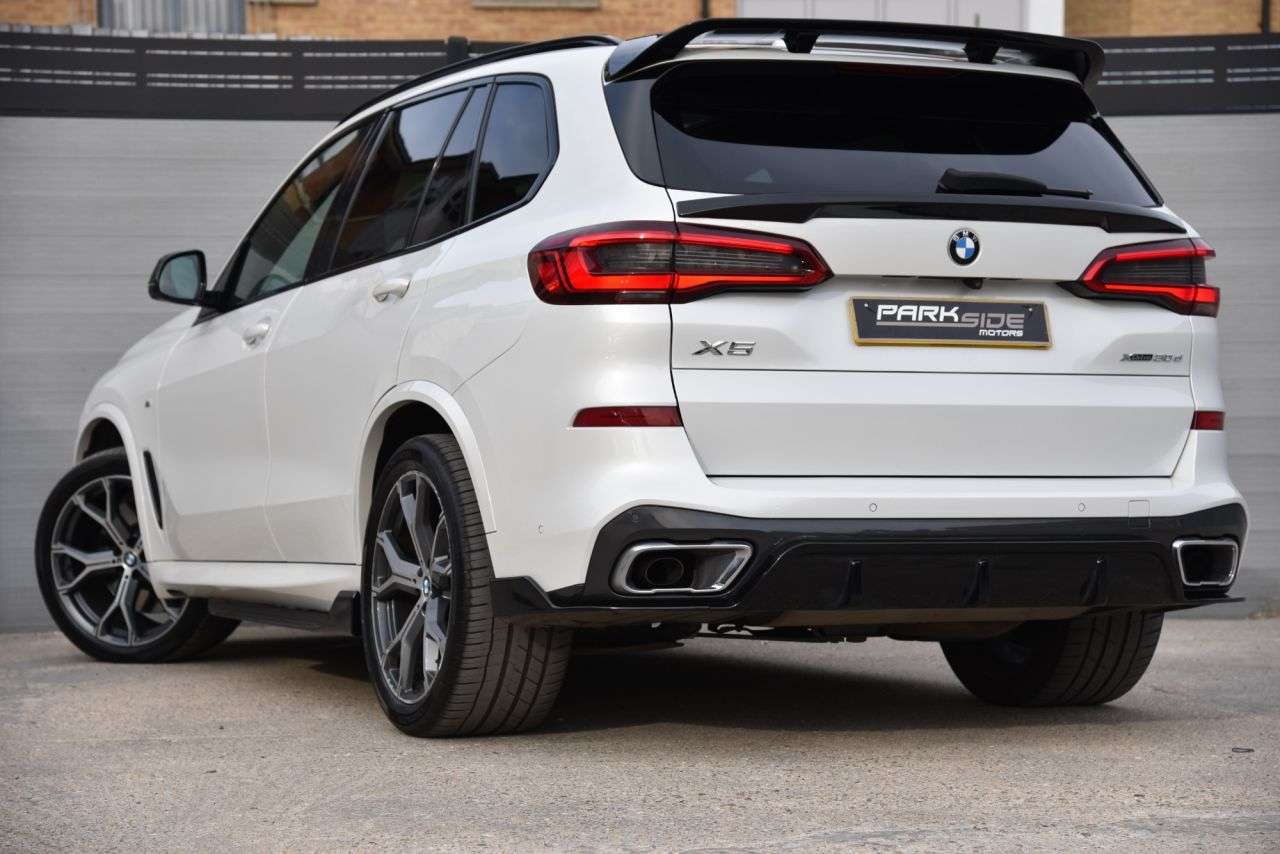 A 2019 BMW X5 3.0 30d M Sport SUV 5dr Diesel Auto xDrive Euro 6 (s/s) (265 ps) LOW MILES A 2019 BMW X5 3.0 30d M Sport SUV 5dr Diesel Auto xDrive Euro 6 (s/s) (265 ps) LOW MILES