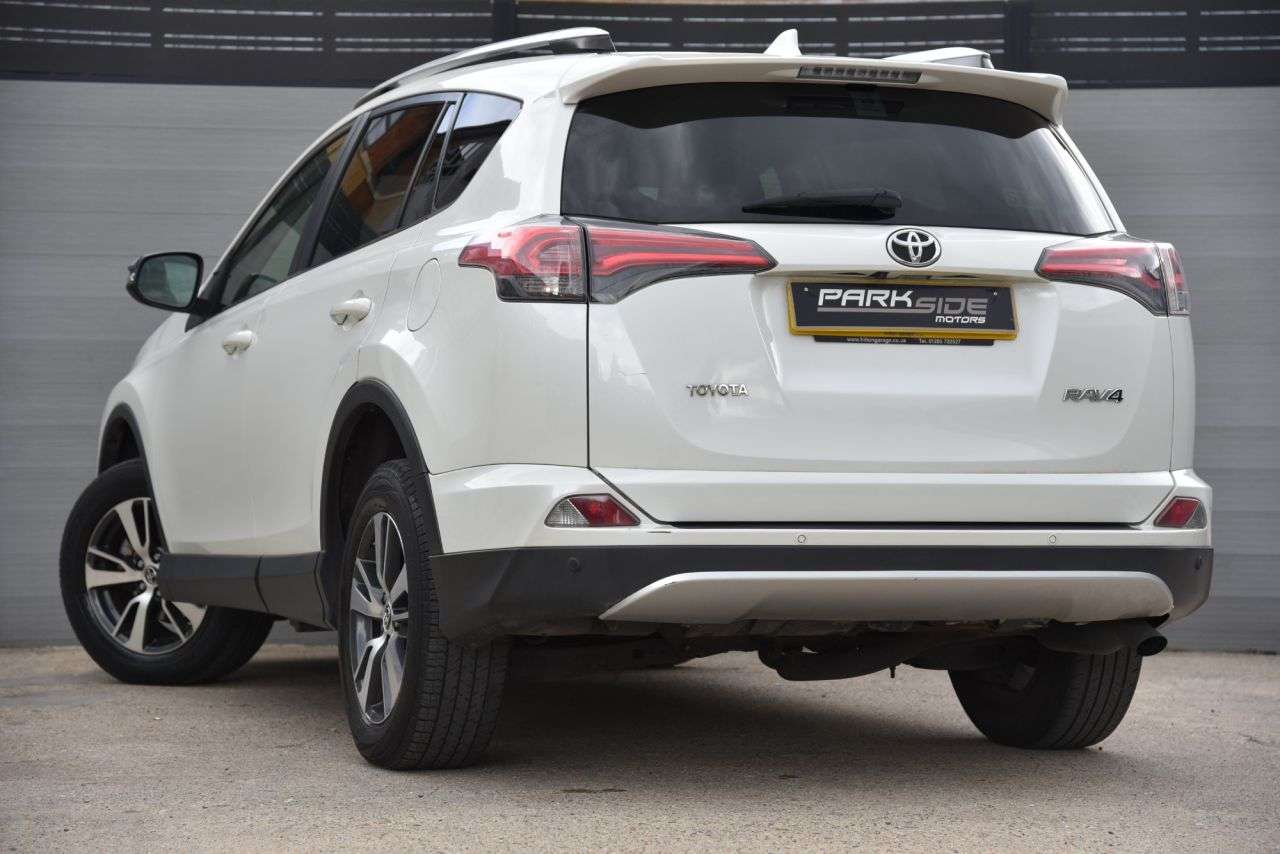 A 2015 TOYOTA RAV4 2.0 D-4D Business Edition SUV 5dr Diesel Manual Euro 6 (s/s) (143 ps) PARK A 2015 TOYOTA RAV4 2.0 D-4D Business Edition SUV 5dr Diesel Manual Euro 6 (s/s) (143 ps) PARK