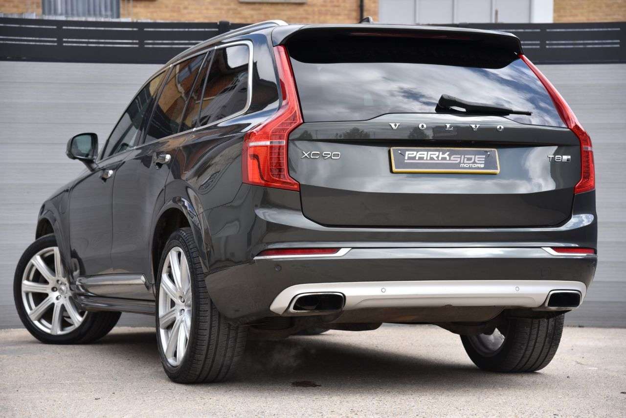 A 2017 VOLVO XC90 2.0h T8 Twin Engine 10.4kWh Inscription Pro SUV 5dr Petrol Plug-in Hybrid A A 2017 VOLVO XC90 2.0h T8 Twin Engine 10.4kWh Inscription Pro SUV 5dr Petrol Plug-in Hybrid A
