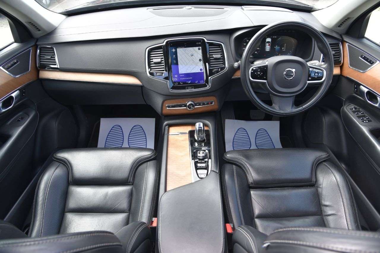 A 2017 VOLVO XC90 2.0h T8 Twin Engine 10.4kWh Inscription Pro SUV 5dr Petrol Plug-in Hybrid A A 2017 VOLVO XC90 2.0h T8 Twin Engine 10.4kWh Inscription Pro SUV 5dr Petrol Plug-in Hybrid A