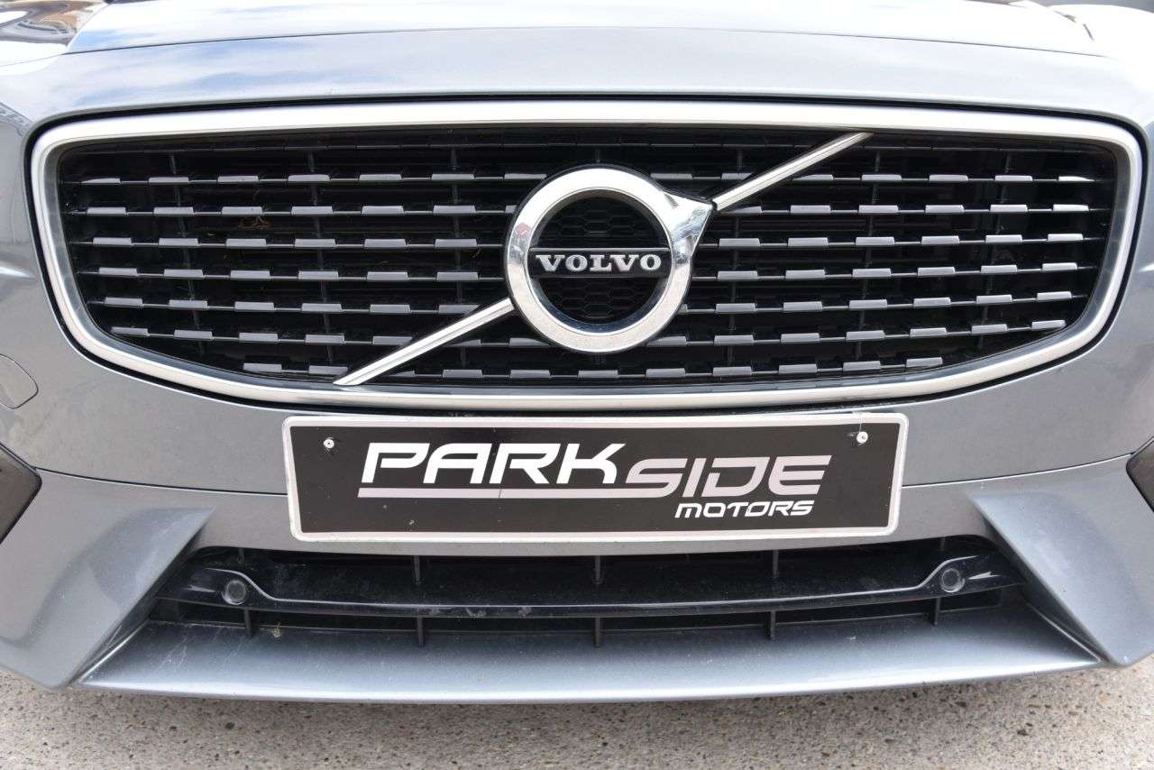 2018 VOLVO S90 2018 VOLVO S90