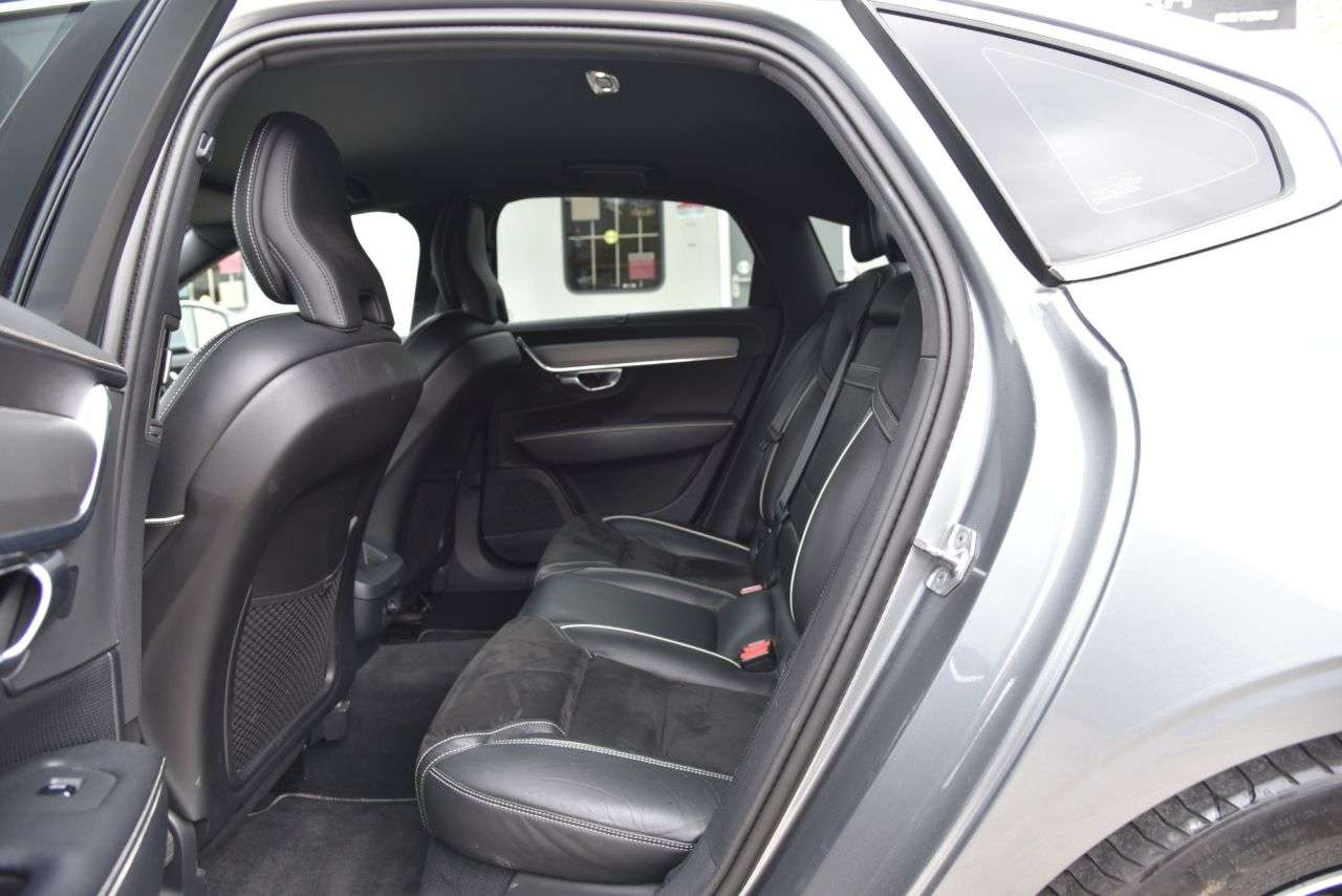 2018 VOLVO S90 2018 VOLVO S90