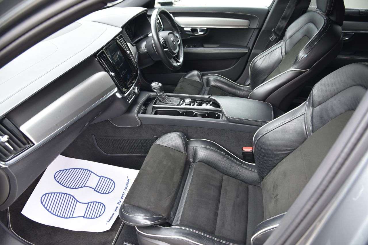 2018 VOLVO S90 2018 VOLVO S90