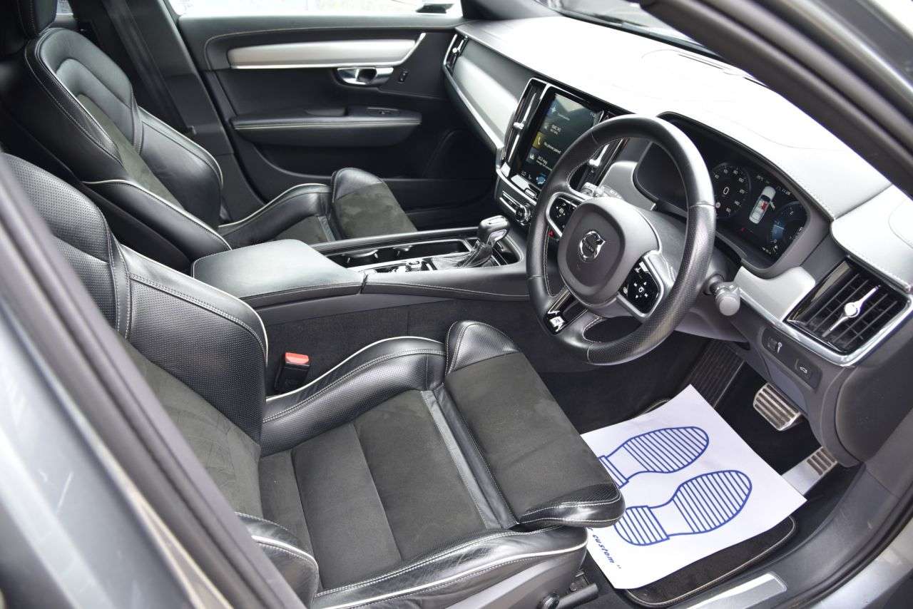 2018 VOLVO S90 2018 VOLVO S90