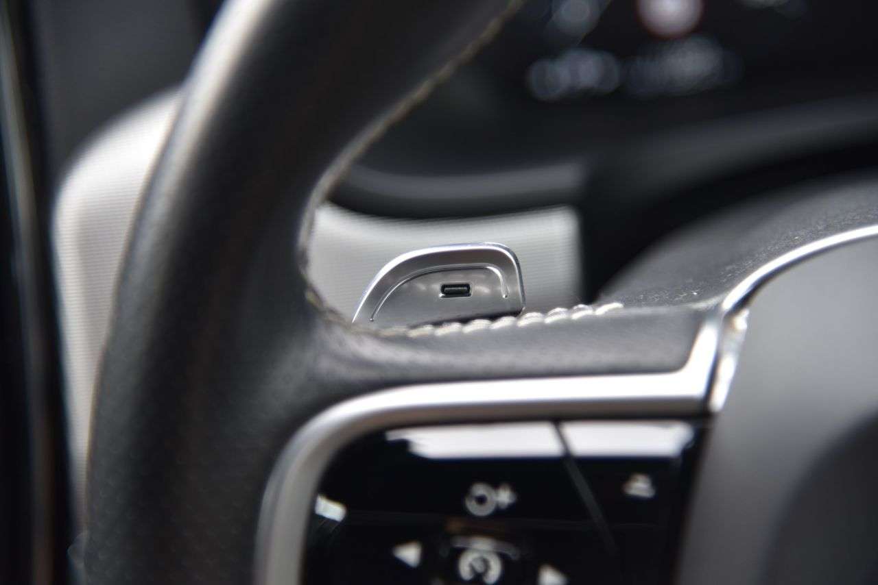 2018 VOLVO S90 2018 VOLVO S90