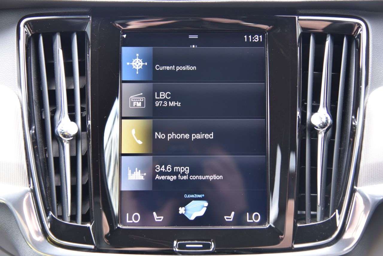 2018 VOLVO S90 2018 VOLVO S90