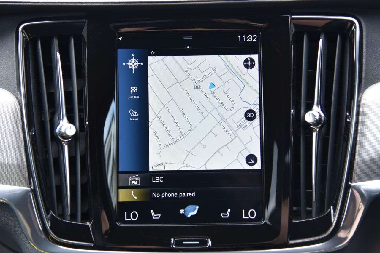 2018 VOLVO S90 2018 VOLVO S90