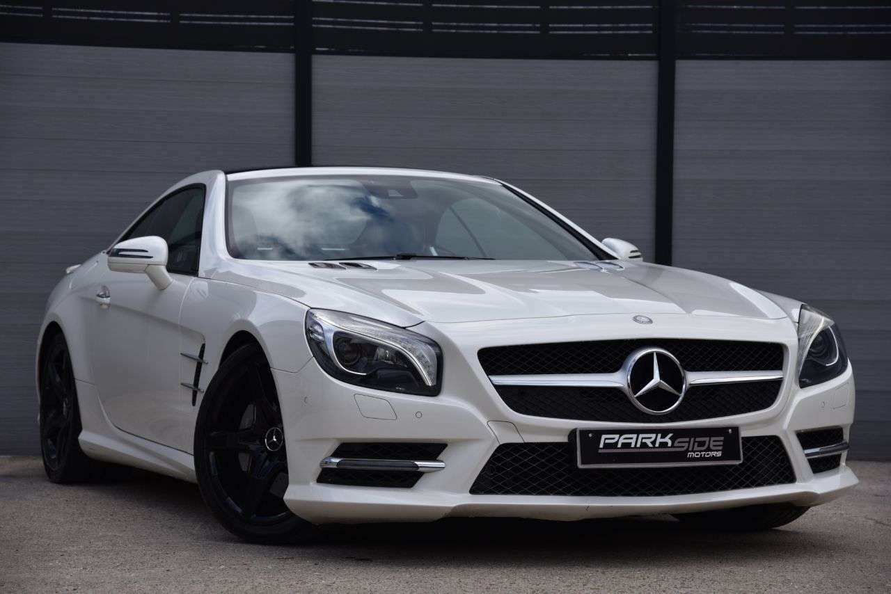 A 2015 MERCEDES-BENZ SL 3.0 SL400 AMG Sport Convertible 2dr Petrol G-Tronic+ Euro 6 (s/s) (333 ps) A 2015 MERCEDES-BENZ SL 3.0 SL400 AMG Sport Convertible 2dr Petrol G-Tronic+ Euro 6 (s/s) (333 ps)