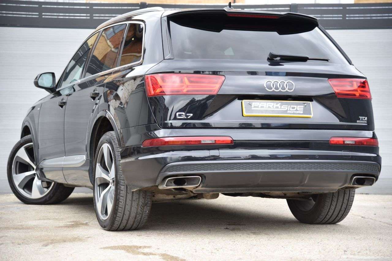 A 2016 AUDI Q7 3.0 TDI V6 S line SUV 5dr Diesel Tiptronic quattro Euro 6 (s/s) (272 ps) UL A 2016 AUDI Q7 3.0 TDI V6 S line SUV 5dr Diesel Tiptronic quattro Euro 6 (s/s) (272 ps) UL