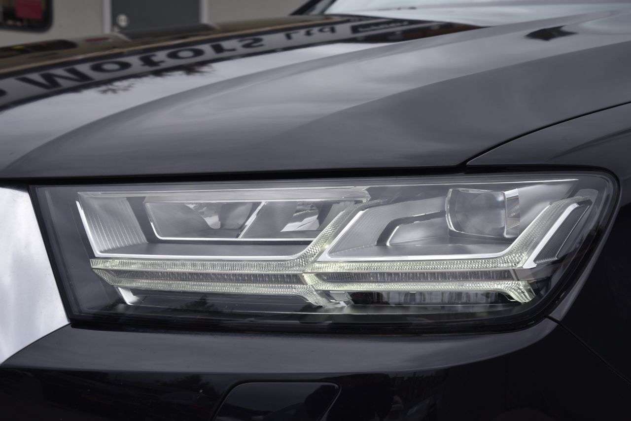 2016 AUDI Q7 2016 AUDI Q7
