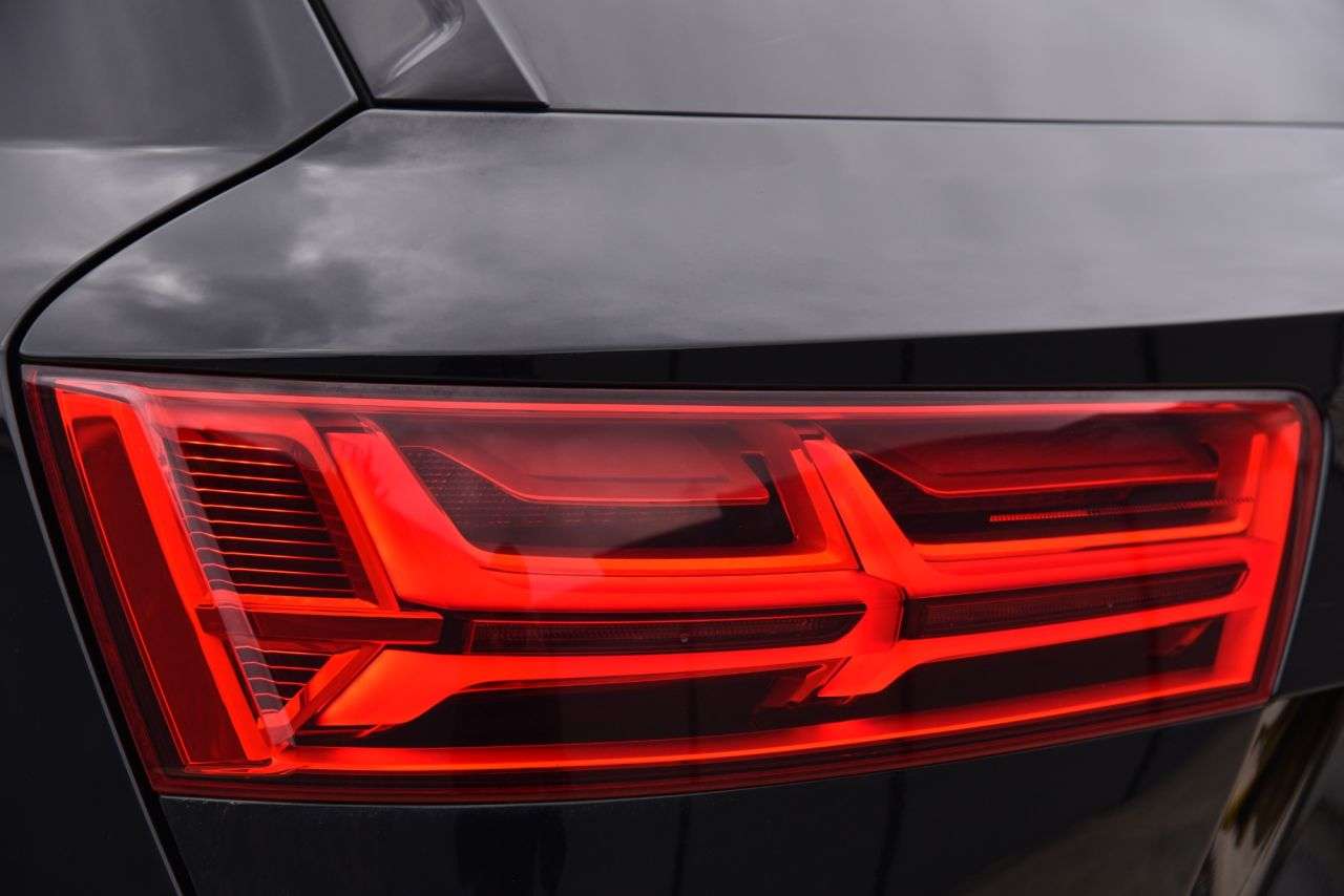 2016 AUDI Q7 2016 AUDI Q7