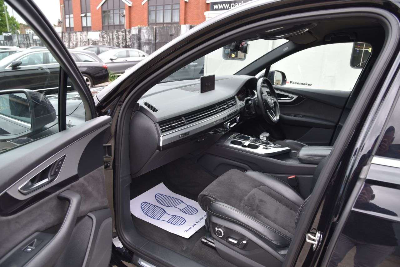2016 AUDI Q7 2016 AUDI Q7