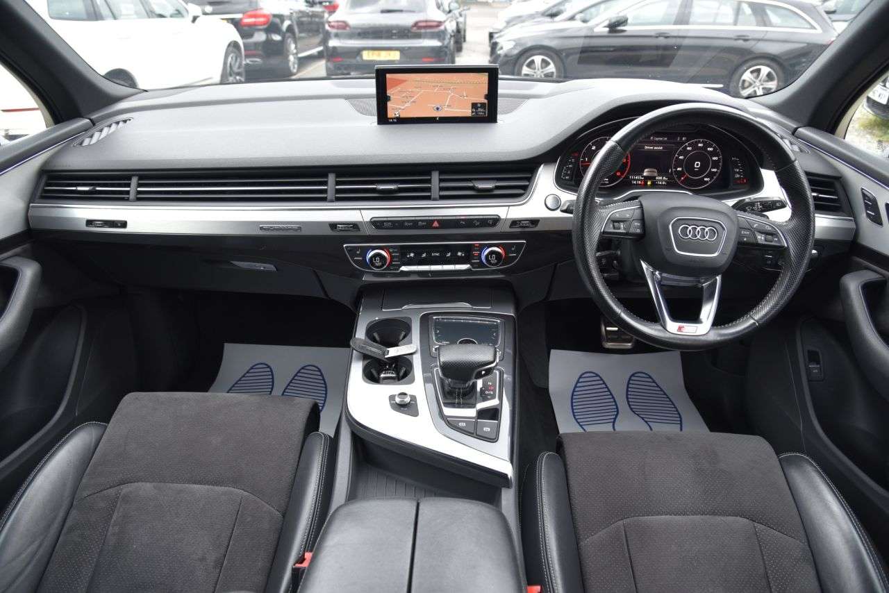 A 2016 AUDI Q7 3.0 TDI V6 S line SUV 5dr Diesel Tiptronic quattro Euro 6 (s/s) (272 ps) UL A 2016 AUDI Q7 3.0 TDI V6 S line SUV 5dr Diesel Tiptronic quattro Euro 6 (s/s) (272 ps) UL