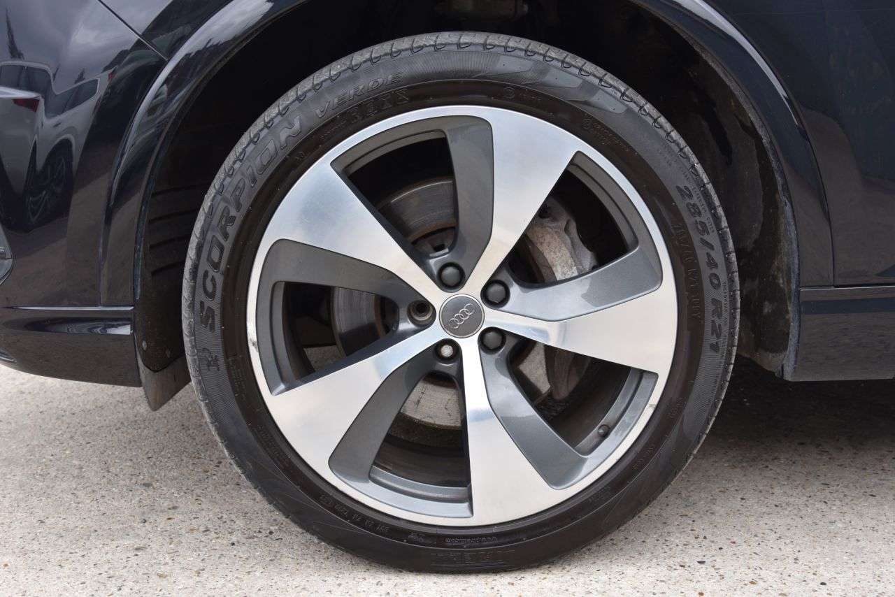 2016 AUDI Q7 2016 AUDI Q7