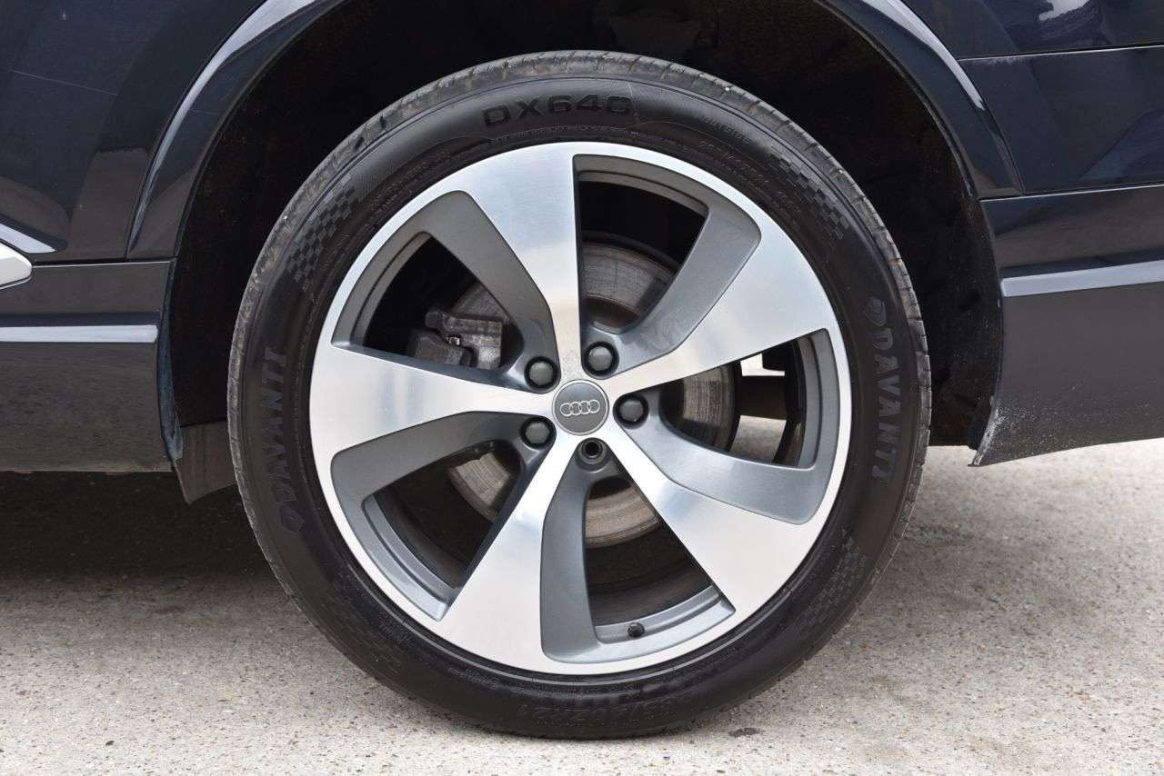 2016 AUDI Q7 2016 AUDI Q7