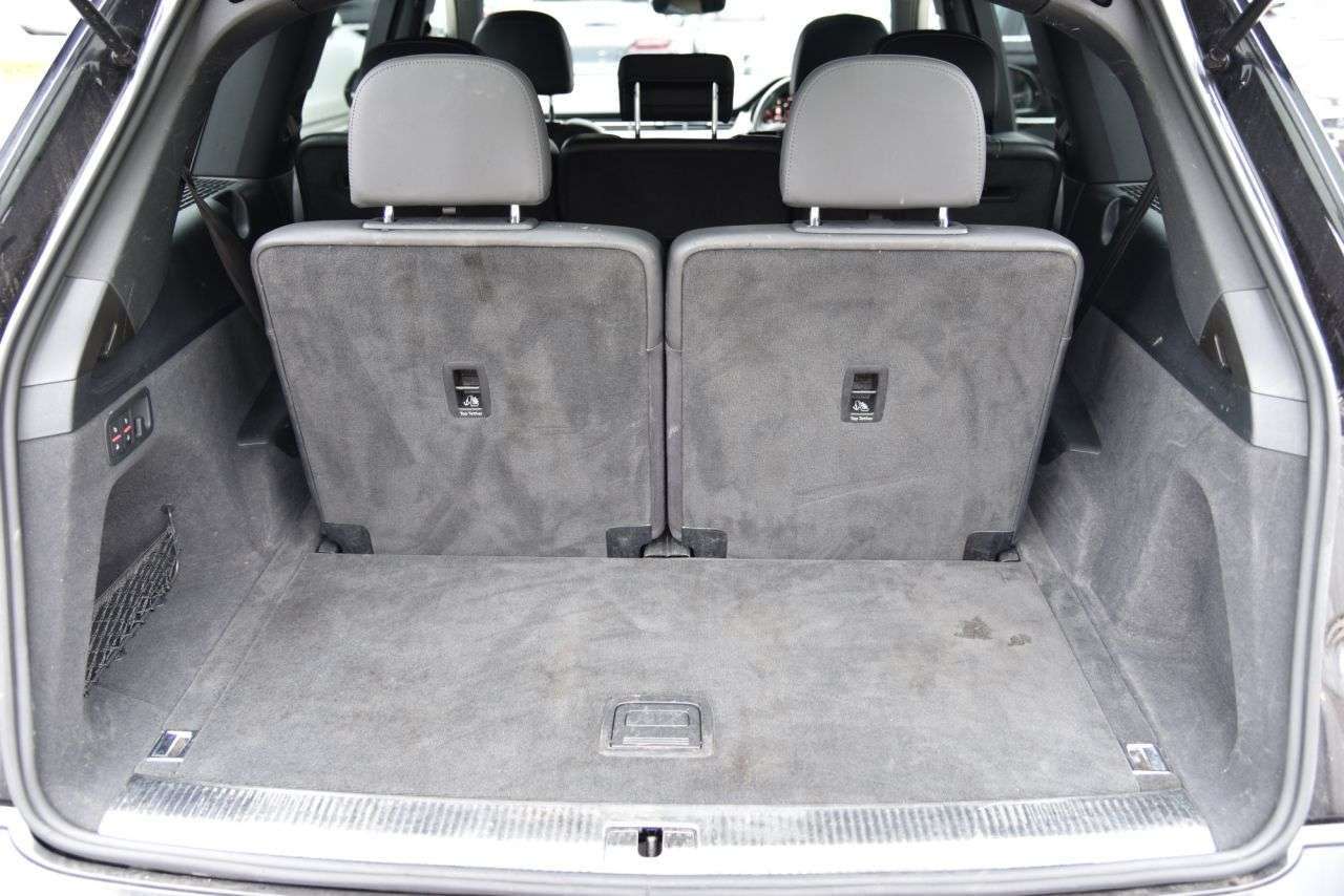 2016 AUDI Q7 2016 AUDI Q7