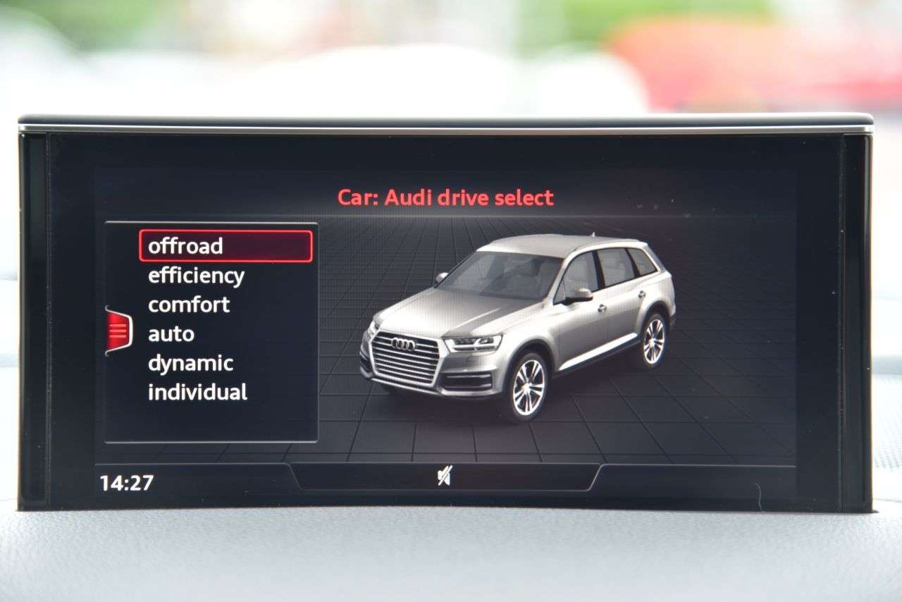 2016 AUDI Q7 2016 AUDI Q7