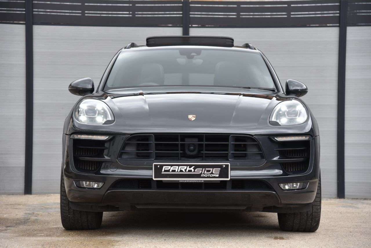 2018 PORSCHE MACAN 2018 PORSCHE MACAN