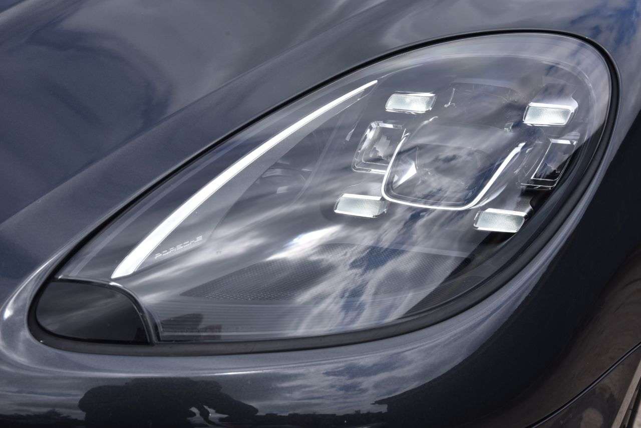 2018 PORSCHE MACAN 2018 PORSCHE MACAN
