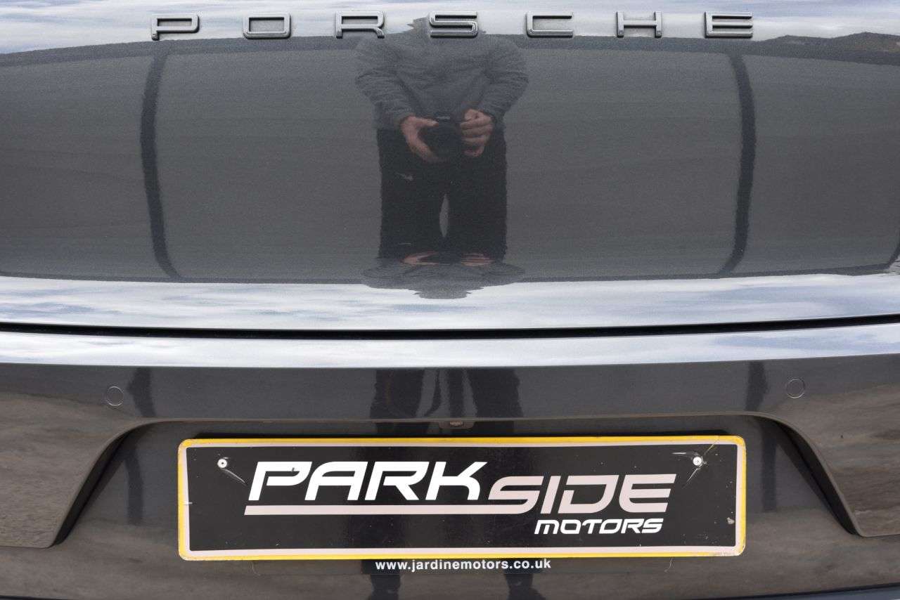 2018 PORSCHE MACAN 2018 PORSCHE MACAN