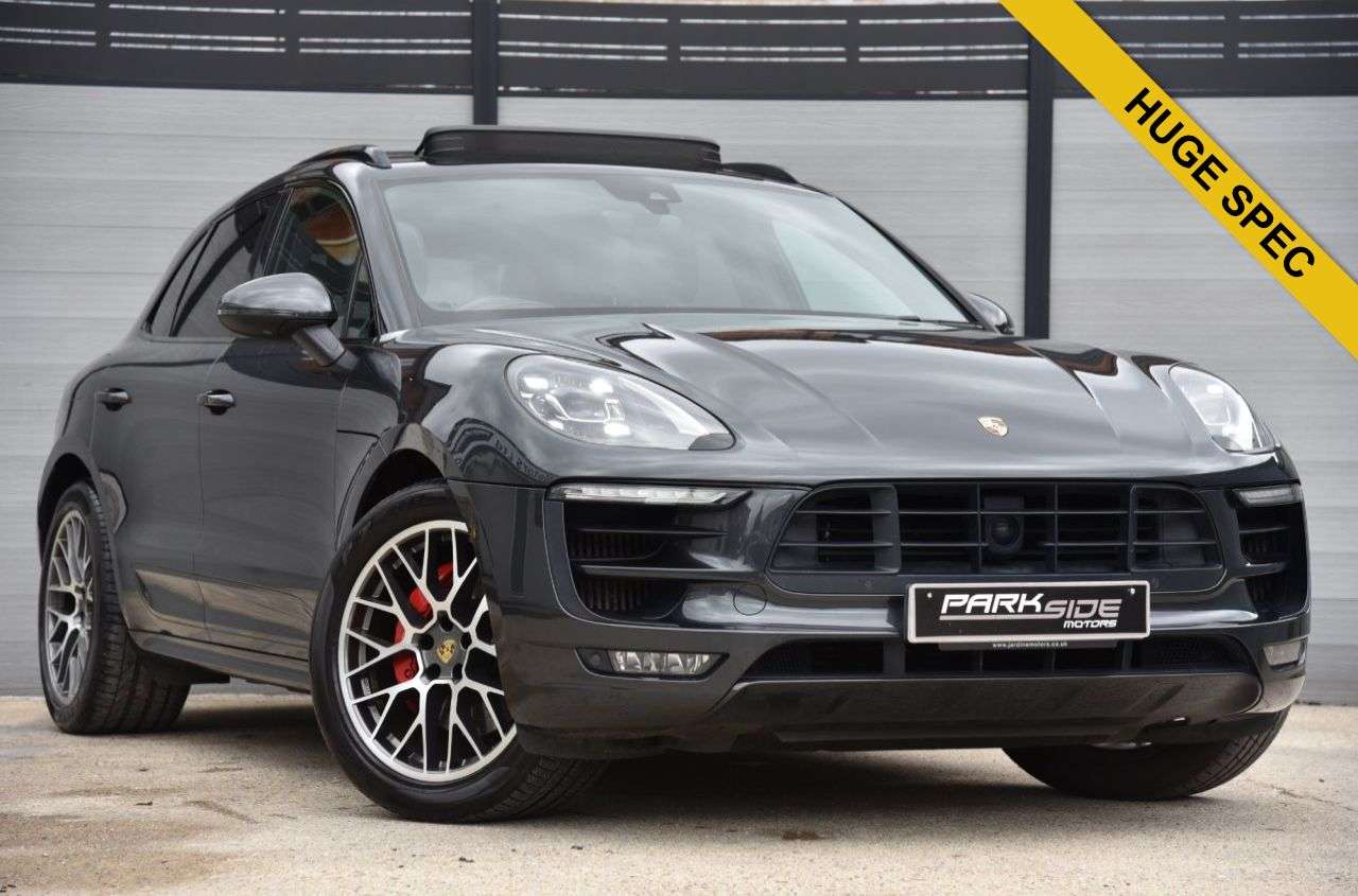 A 2018 PORSCHE MACAN 3.0T V6 GTS SUV 5dr Petrol PDK 4WD Euro 6 (s/s) (360 ps) LANE ASSIST | 4WD A 2018 PORSCHE MACAN 3.0T V6 GTS SUV 5dr Petrol PDK 4WD Euro 6 (s/s) (360 ps) LANE ASSIST | 4WD
