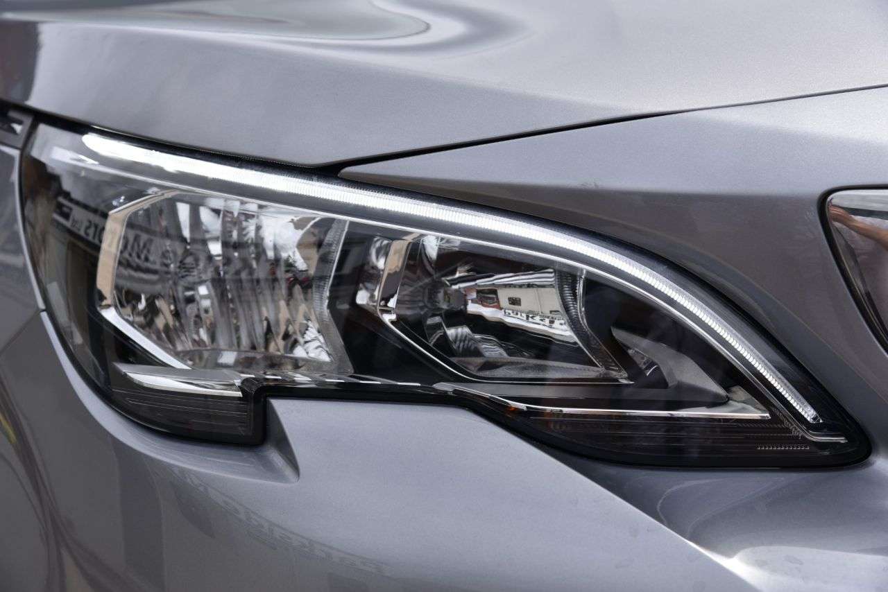 2020 PEUGEOT 3008 2020 PEUGEOT 3008