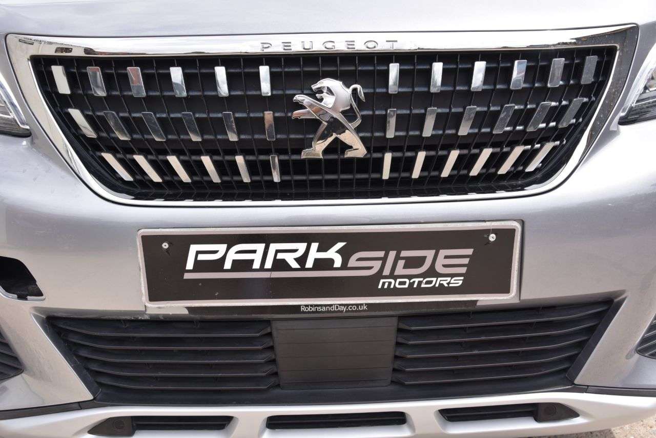 2020 PEUGEOT 3008 2020 PEUGEOT 3008