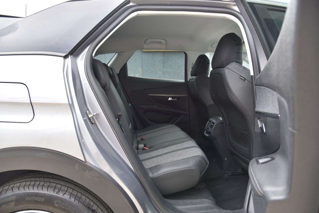 2020 PEUGEOT 3008 2020 PEUGEOT 3008